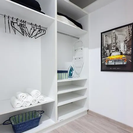 Home2book Center Design Cruz *